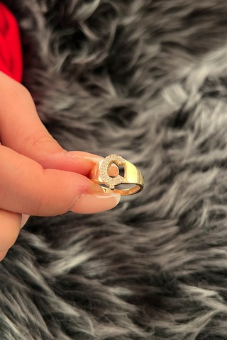 Fiyonk Kuyumculuk 14 Ayar Altın Taşlı Ç Harfli Yüzük 001