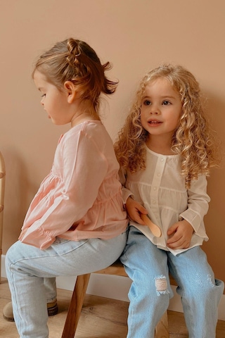 Oliventhekid Beyaz Vual Önden Düğmeli Robadan Büzgülü Kol Ucu Fırfırlı Kız Çocuk Gömlek Beyaz Beyaz