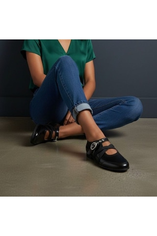 Ne&ve Shoes Siyah Rugan Çapraz Lastikli Tokalı Kadın Günlük Şık Ve Rahat Babet