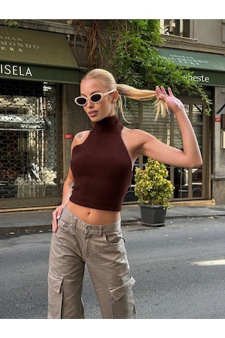 Mamayaga Kadın Yarım Balıkçı Yaka Full Esnek Sakallı Sırt Dekolteli Spor Şık Tasarım Sırtı Açık Bluz Kahverengi