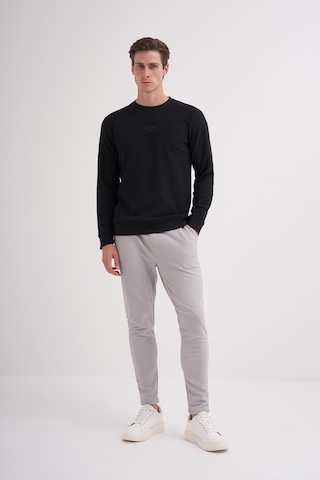 Cazador 51520 Erkek Bisiklet Yaka Sweatshirt Siyah