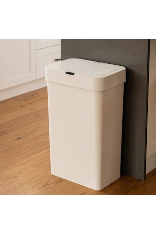 Porsima Me-05 Hareket Sensörlü Sessiz Kapatma Çöp Kutusu Banyo Mutfak Çöp Kovası Kapaklı Banyo Çöp Kovası 2 Adet Aa Pil Beyaz 50lt