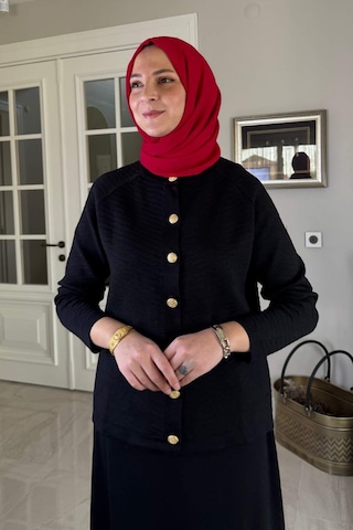 Rabia Şamlı Melis Çelik Örme Triko Takım Siyah Çok Renkli