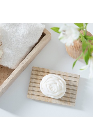 New Rose Gül Desenli Bitkisel Sabun 100 G Beyaz