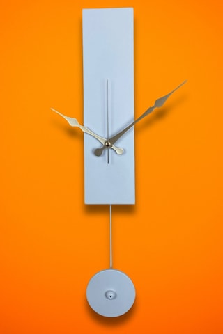 Jakar Model Dekoratif Metal Akar Sessiz Mekanizmalı Duvar Saati Sarkaçlı Değil Süs Beyaz