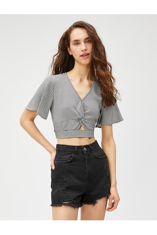 Koton Crop Bluz V Yaka Pencere Detaylı V Yaka Siyah-beyaz Ekoseli 3sal60012ıw 3SAL60012IW04O Siyah - Beyaz
