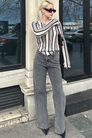 Madmext Siyah Yüksek Bel Paçası Yırtmaçlı Kadın Jean Mg1384 Siyah