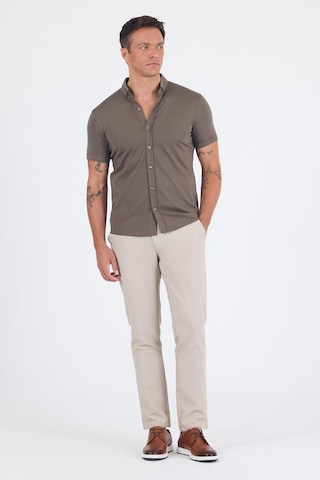 İmza Koyu Haki İtalyan Düğmeli Yaka Kısa Kol Cepsiz Slim Fit Gömlek 1004250255 Koyu Haki