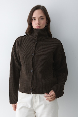 Laluvia Dik Yaka Apoletli Hırka - 2028 Acı Kahve