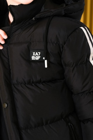 Erkek Çocuk Çıkarılan Kapüşonlu Şişme Mont Km.yy28 Siyah