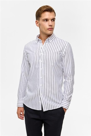 Süvari Siyah Slim Düğmeli Yaka Düz Cepsiz Casual Gömlek Gm2025500487-s09 Siyah