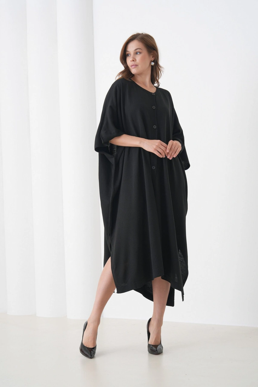 Kadın Tesettüre Uygun Önden Düğmeli Asimetrik Kesim Yarasa Kol Şık Geniş Kalıp Panço Ceket Siyah