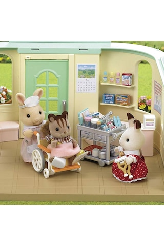 Sylvanian Families Country Nurse Set - 5094