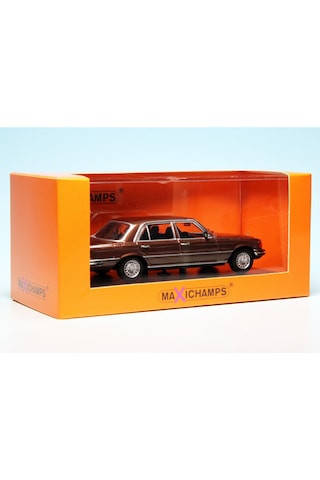 1:43 Maxichamps 1972 Mercedes Benz 450 Sel 6.9 W116