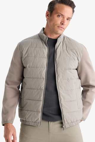 Defacto Su Geçirmez Rüzgar Geçirmez Slim Fit Dar Kesim Astarlı Fermuarlı Cepli Mont D7532ax25augr3 Gri