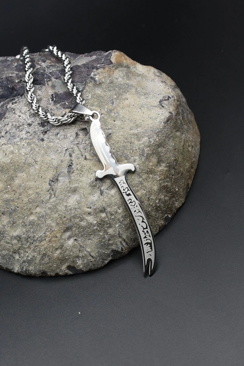 La Feta İlla Ali La Seyfe İlla Zülfikar Yazlı Kolye Paslanmaz Çelik Zincir 3mm 902304 Gümüş