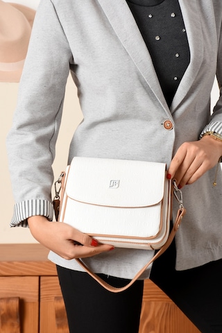 Just Polo Kadın Kapaklı Omuz Çantası Jpm4041 Beyaz