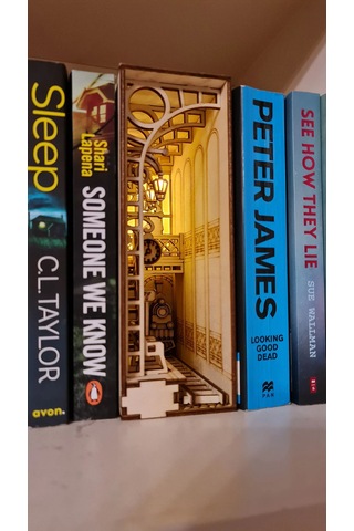 Book Nook Tren İstasyonu Kitap Tutucu Dıy Kendin Yap
