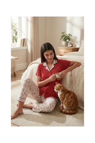 Lela Regular Fit Gömlek Yaka Kısa Kollu Bayan Pijama Takımı 65730101 Kırmızı