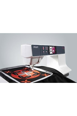 Pfaff Creative 3.0 Bilgisayarlı Dikis Nakıs Makinesi