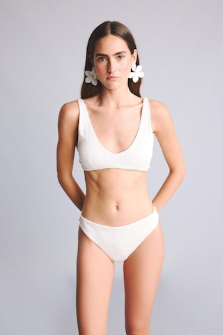 Defacto Regular Fıt Kırışık Dokulu Kumaş Kapalı Beyaz Bikini Altı G5349ax26smwt16 Beyaz-wt16