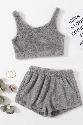 Merry See Kolsuz Askılı Peluş Polar Alt Üst Şortlu Pijama Takımı 001