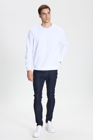 George Henry Standart Fit Normal Kesim Pamuklu Bisiklet Yaka Sweatshirt Beyaz