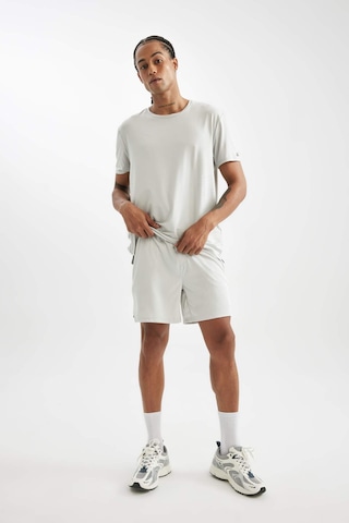 DeFactoFit Standart Fit Normal Kesim Sporcu Kısa Paça Şort C9176AX24AUGR493