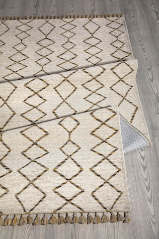 Sarı Renkli Kaymaz Tabanlı Leke Tutmaz Kilim-569