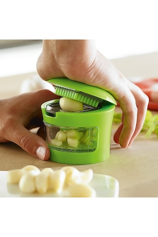Pratik Kitchen&Home Sarımsak Doğrayıcı/Dilimleyici