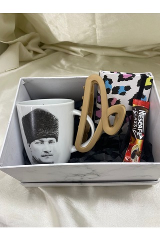 Atatürk Temalı Kupa Hediye Kutusu Öğretmenler Günü Hediyesi Anlamlı Ve Şık Hediye Seti -