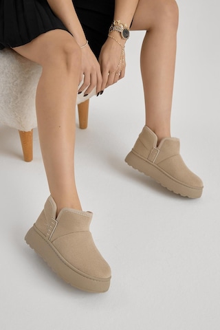 Kalın Poli Taban İçi Astarlı Süet Görünümlü Kadın Bej Günlük Bot Tbprf005 Bej