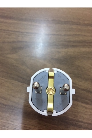 Topraklı Erkek Fiş Ve Sağlam Malzeme