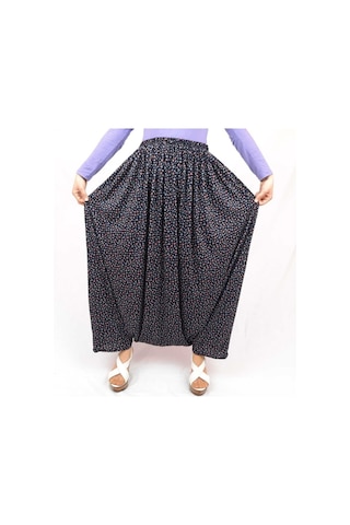 Özözkanlar Kadın Çiçekli Yöresel Menekşe Aşağıdan Ağlı Şalvar Çok Renkli