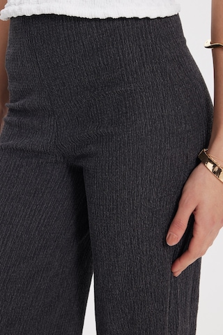 Tudors Kadın Regular Fit Klasik Kesim Beli Lastikli Desenli Antrasit Palazzo Pantolon-50633