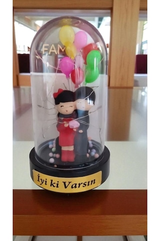 İyiki Varsın Balonlu Biblolu Fanus Led Işıklı Boyut 20 Cm