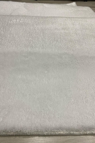 Post Özel Lazer Kesim Şekilli Yumuşak Pofuduk Halı Yolluk Oturma Salon Çocuk Odası Beyaz