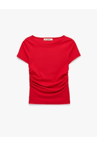 Koton Pamuklu Slim Fit Kayık Yaka Kısa Kollu Drapeli Tişört Kırmızı 7wal10350ık