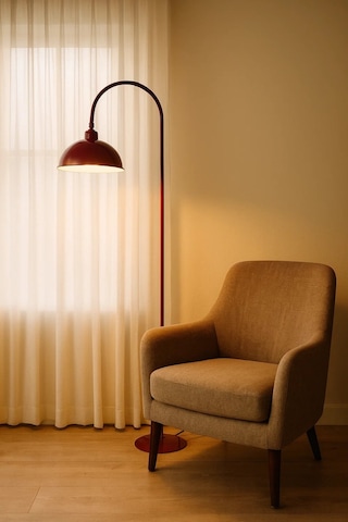 Bordo Lambader Hareketli Başlık Modern Dekoratif Metal Oturma Odası Çalışma Odası Zemin Lambası Kırmızı