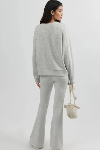 Hiccup Busem Rahat Kesim Bisiklet Yaka Modal Sweatshirt Açık Gri