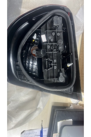 Clio 2- Ll Symbol Sağ Arka Stop Lambası Duylu 2003-2008  Mais 8200403982
