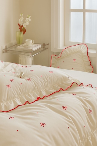 Uçkan Home Soft Elegance Fırfırlı Çift Kişilik Nevresim Seti Desenli Süs Dikişli %100 Pamuk Kırmızı --UH-00038