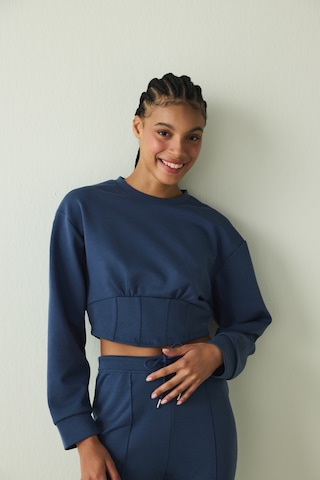 Penti İndigo Belle Line Bisiklet Yaka Crop Sweatshirt