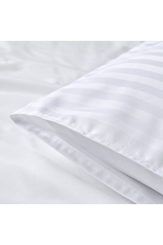 Beyaz Pamuk Saten Çizgili Yastık Kılıfı 50x70 Cm 83 Tel 1 Cm Şeritli Otel Tipi Yumuşak Nefes Alan Pamuklu Saten Yastık Kılıfı 2'li Set