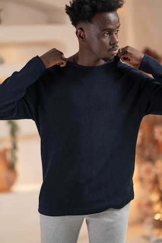 Regular Fit Likralı Kendinden Çizgili Mevsimlik Spor Kazak Lacivert