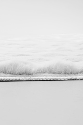 Meltem Tavşan Tüyü Post Peluş Ultra Yumuşak Makinede Yıkanabilir 80x150 Cm Beyaz Beyaz