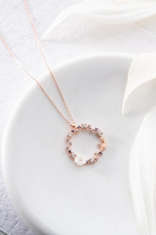 925 Ayar Gümüş Işıklı Kutuda Manolya Çiçeği Işıltılı Daire Model Kolye Rose Gold