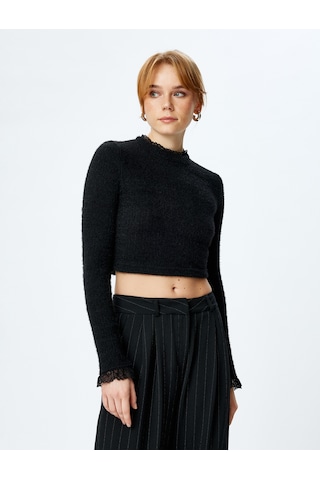 Koton Dantel Detaylı Dik Yaka Uzun Kollu Triko Peluş Crop Kazak Siyah 5wak30112ek Siyah
