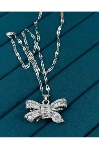 Zirkon Taşlarla Süslü Çelik Kolye Gümüş