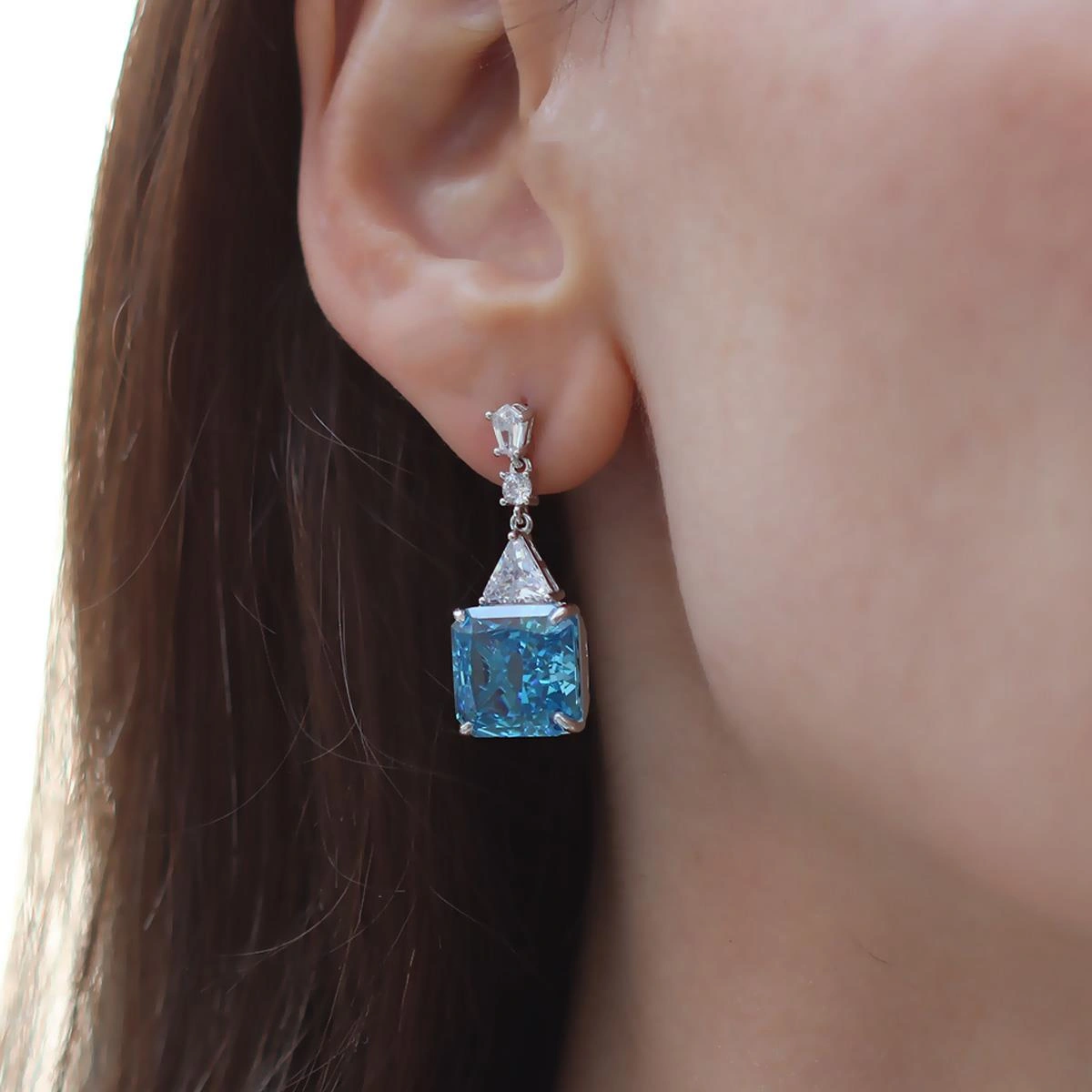 Aquamarine Kare Taşlı Gümüş Pırıltı Küpe Gümüş